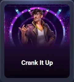 L'homme du jeu Crank It Up sur une scène de casino avec des lumières vives